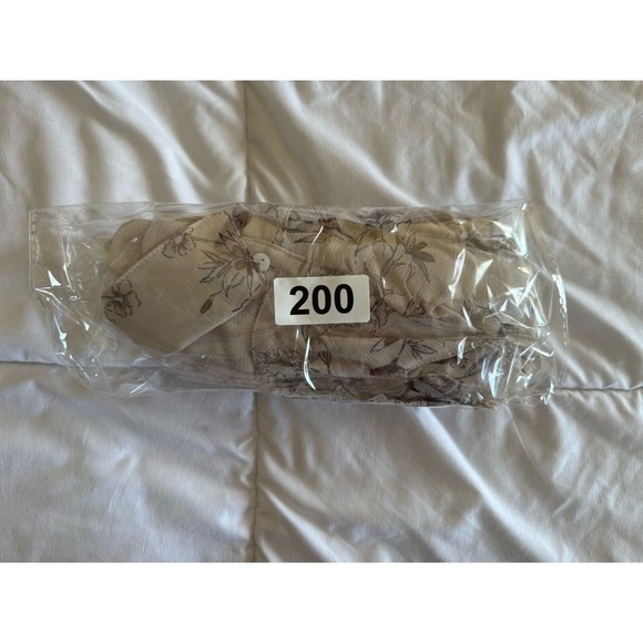 See and Be Seen Ivory Floral Long Sleeve Button Down, High/Low Size Large EUC - Picture 12 of 12